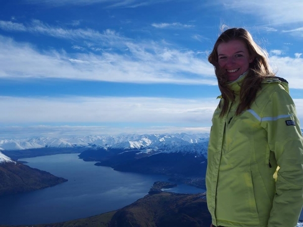 Kateřina Vlčková zdraví všechny učitele a studenty gymnázia z Nového Zélandu