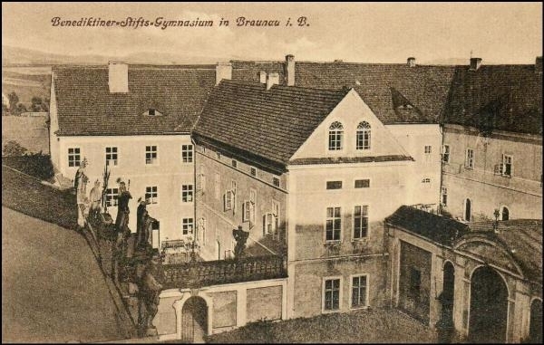 Pro nové studenty: Seznamte se s jedinečnou historií naší školy