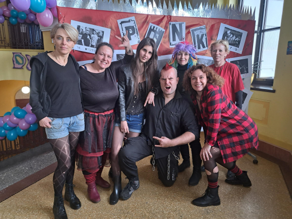 Ze série hudebních dní Gymnázia Broumov: Punk Day