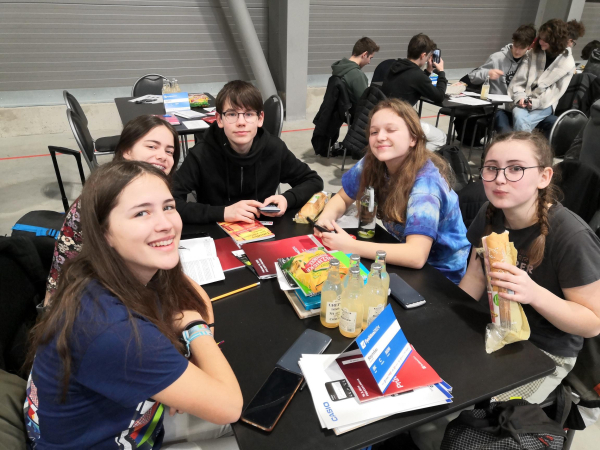 Fyziklání 2024 za účasti našich studentů