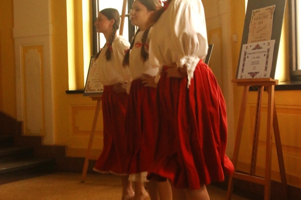 Folklórní den - další z hudebních tematických projektů 