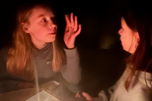 Halloween ve sklepě gymnázia