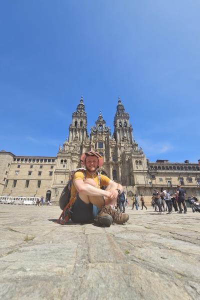 Tomáš Hofman zdraví ze Santiaga de Compostela