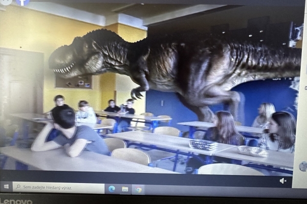 Mediální výchova: Do hodiny vtrhl dinosaurus